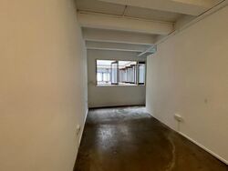 T-junction (D1), Office #495915461